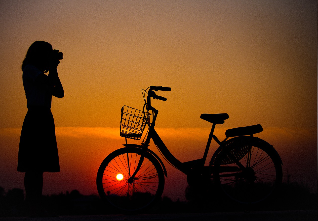 bicycle home the light free photo