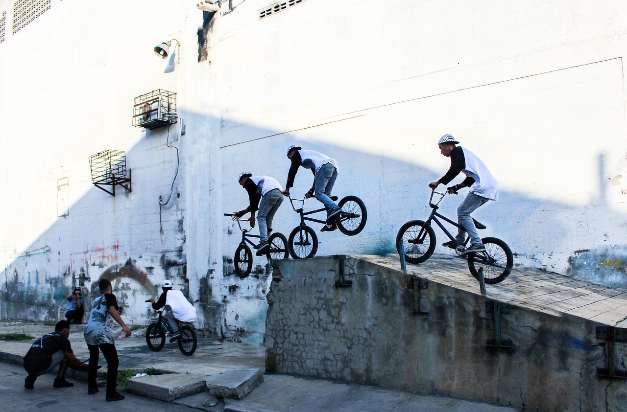 bicycle  jumps  jump free photo