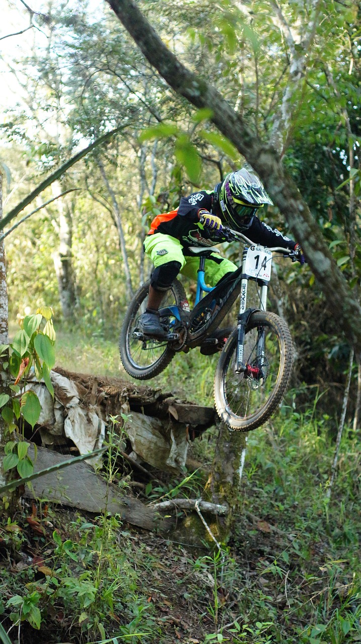 bicycle downhill jump free photo