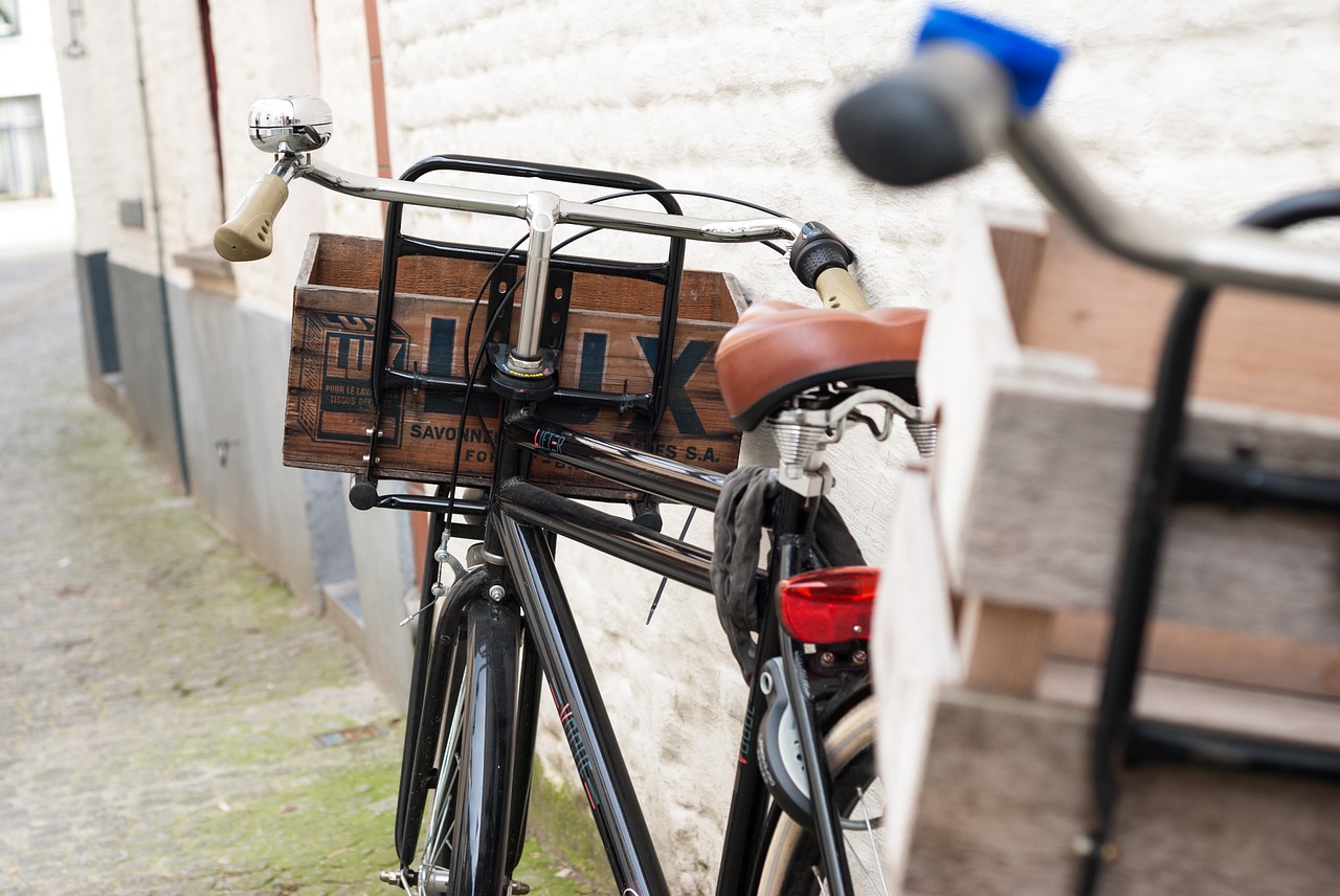 bicycle travel vintage free photo