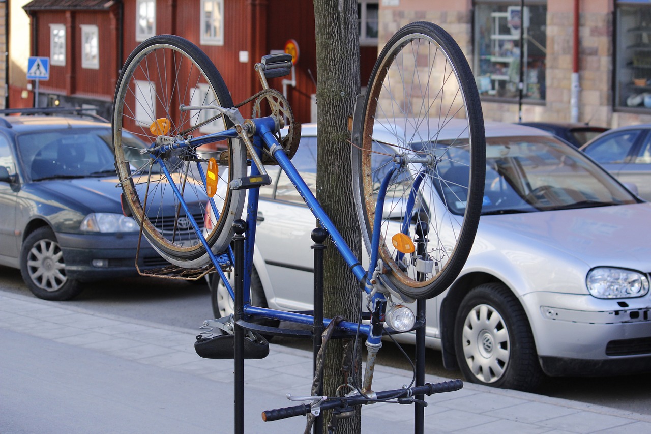 bicycle street city free photo