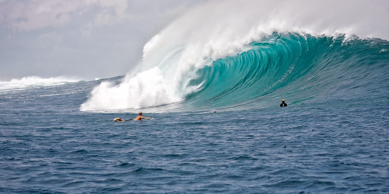 big waves surfers power free photo