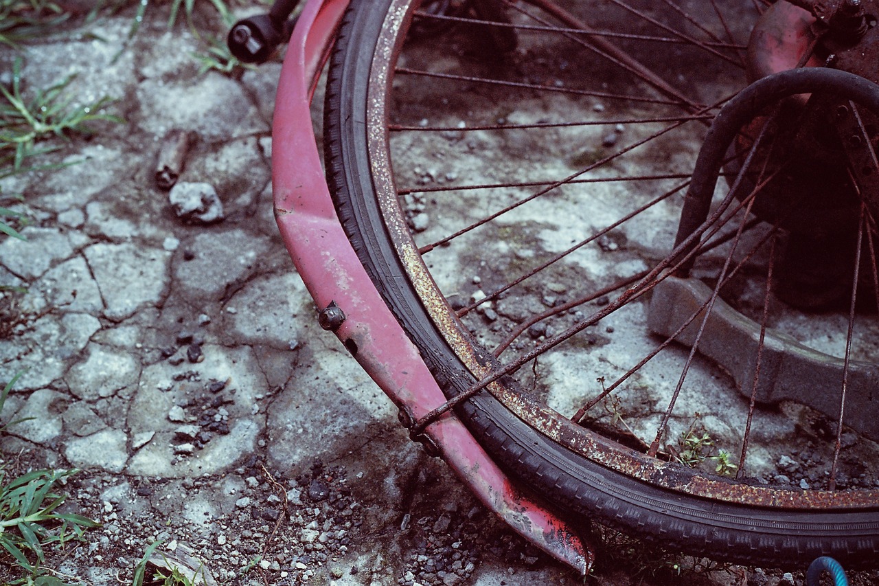 bike bicycle broken free photo