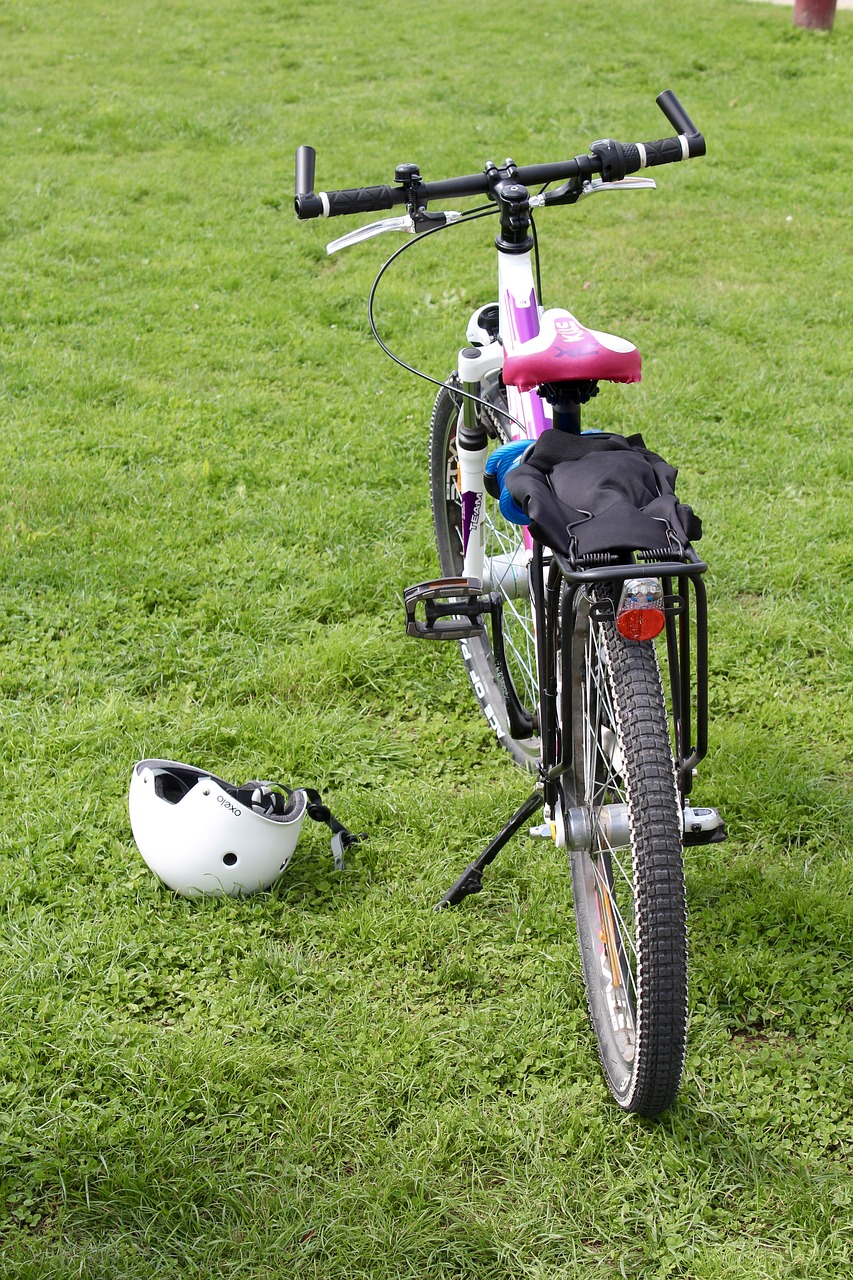 bike wheel helm free photo
