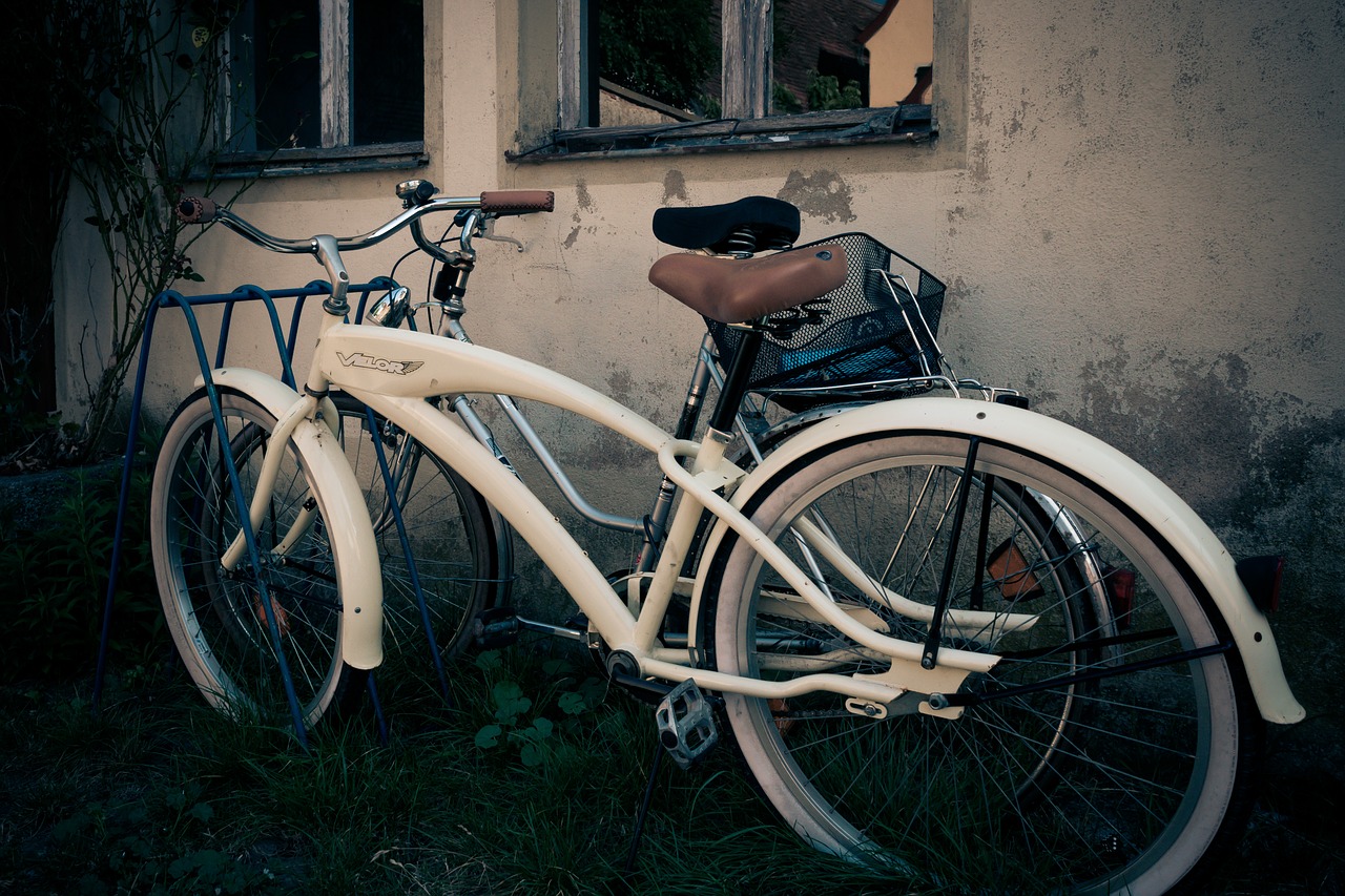 bike old retro free photo