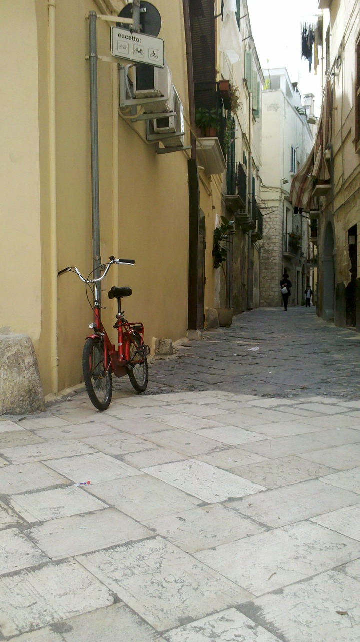 bike alley italy free photo