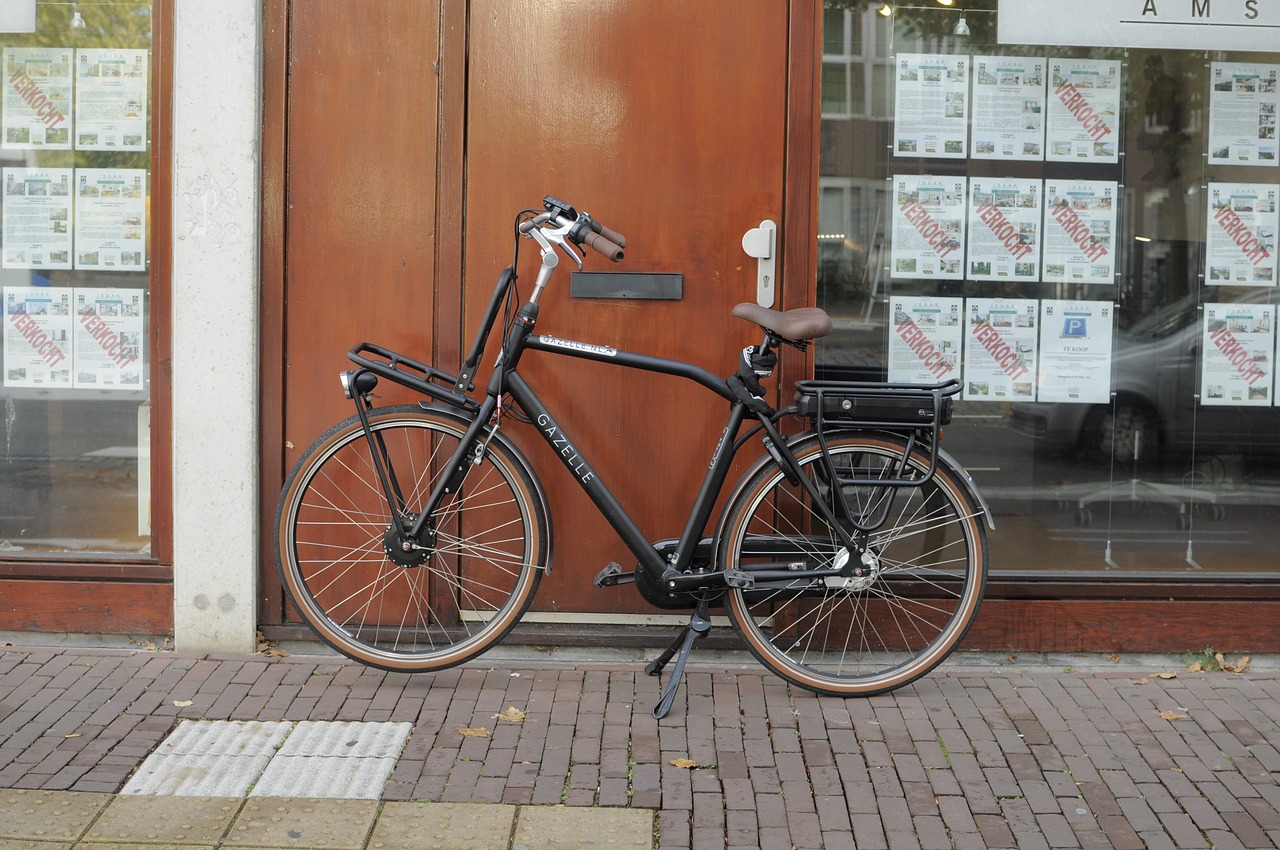 bike netherlands street free photo