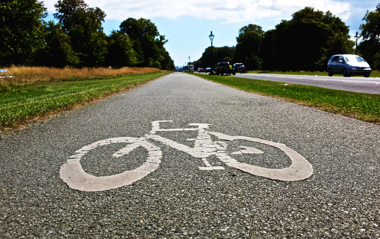 bike bicycle path free photo