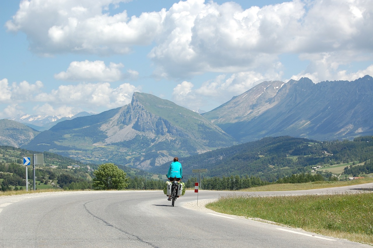 bike travel dévoluy free photo