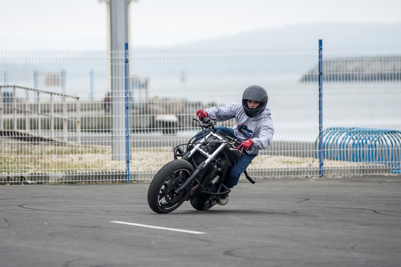 bike  motorbike  motorcycle free photo