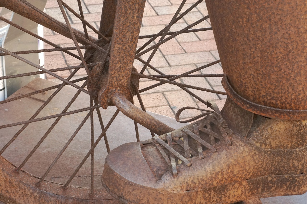 bike  fort myers statues  art free photo