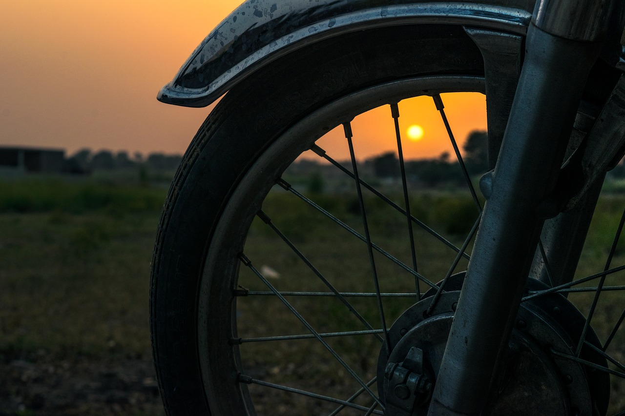 bike  sunset  lifestyle free photo