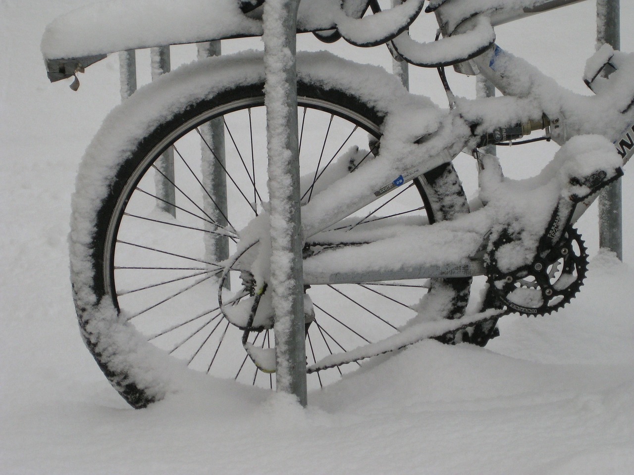 bike mountain bike snow free photo