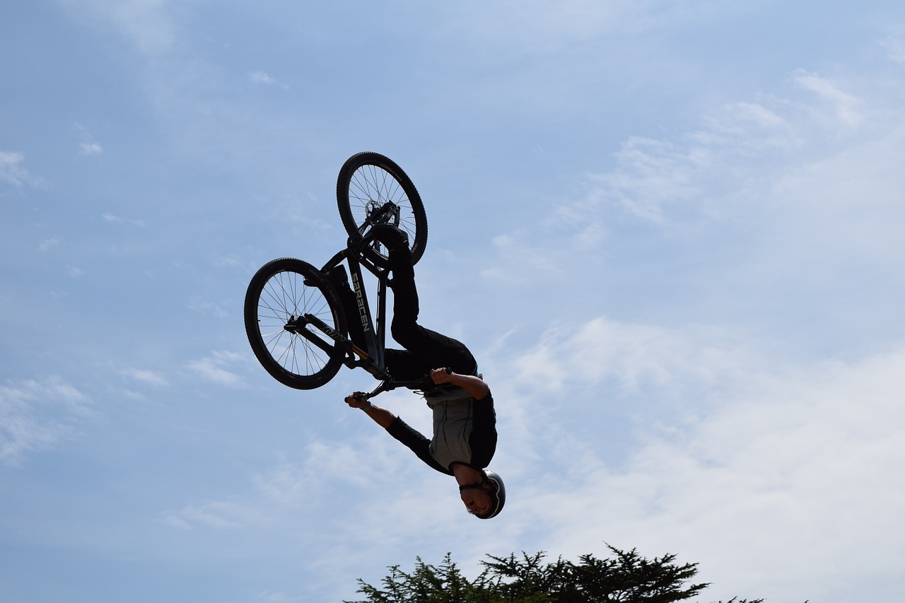 bike stunt air free photo