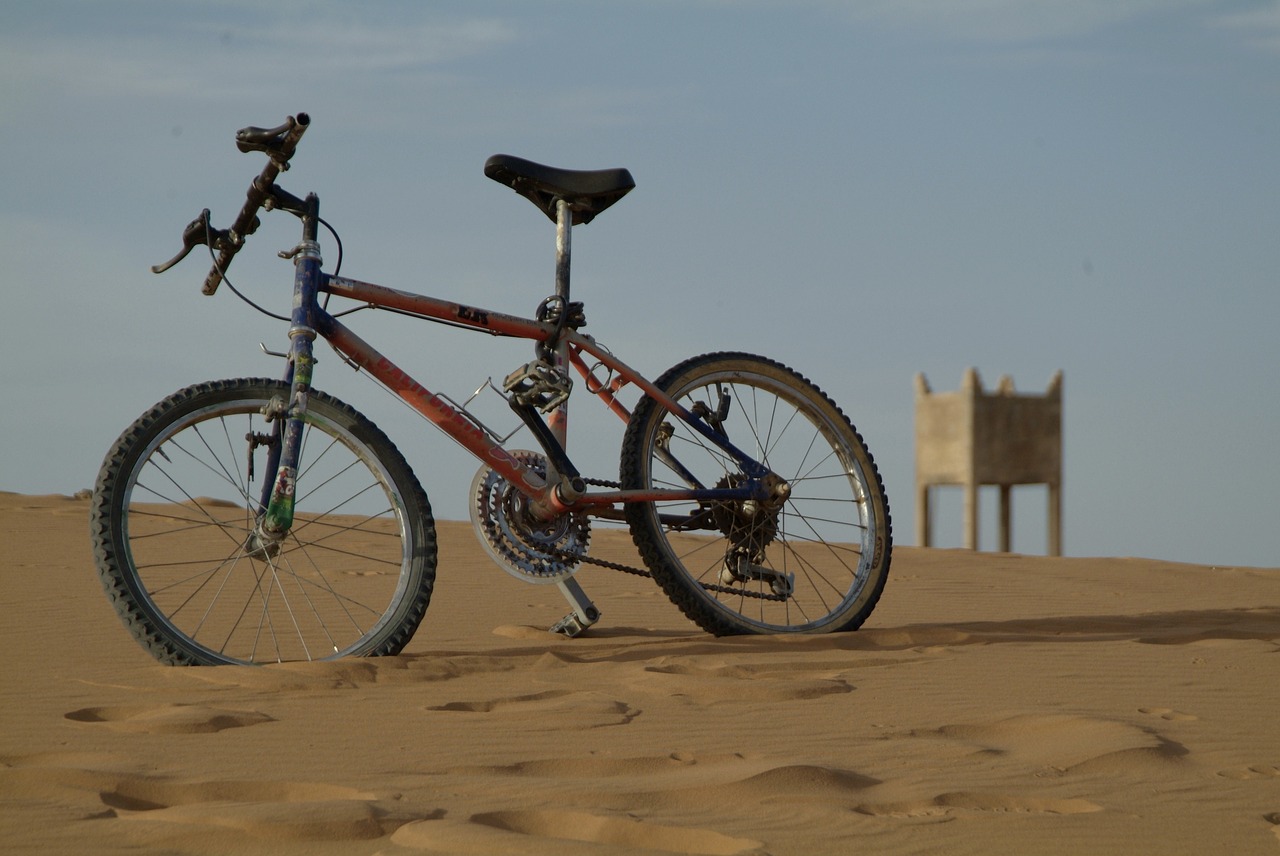 bike desert sand free photo