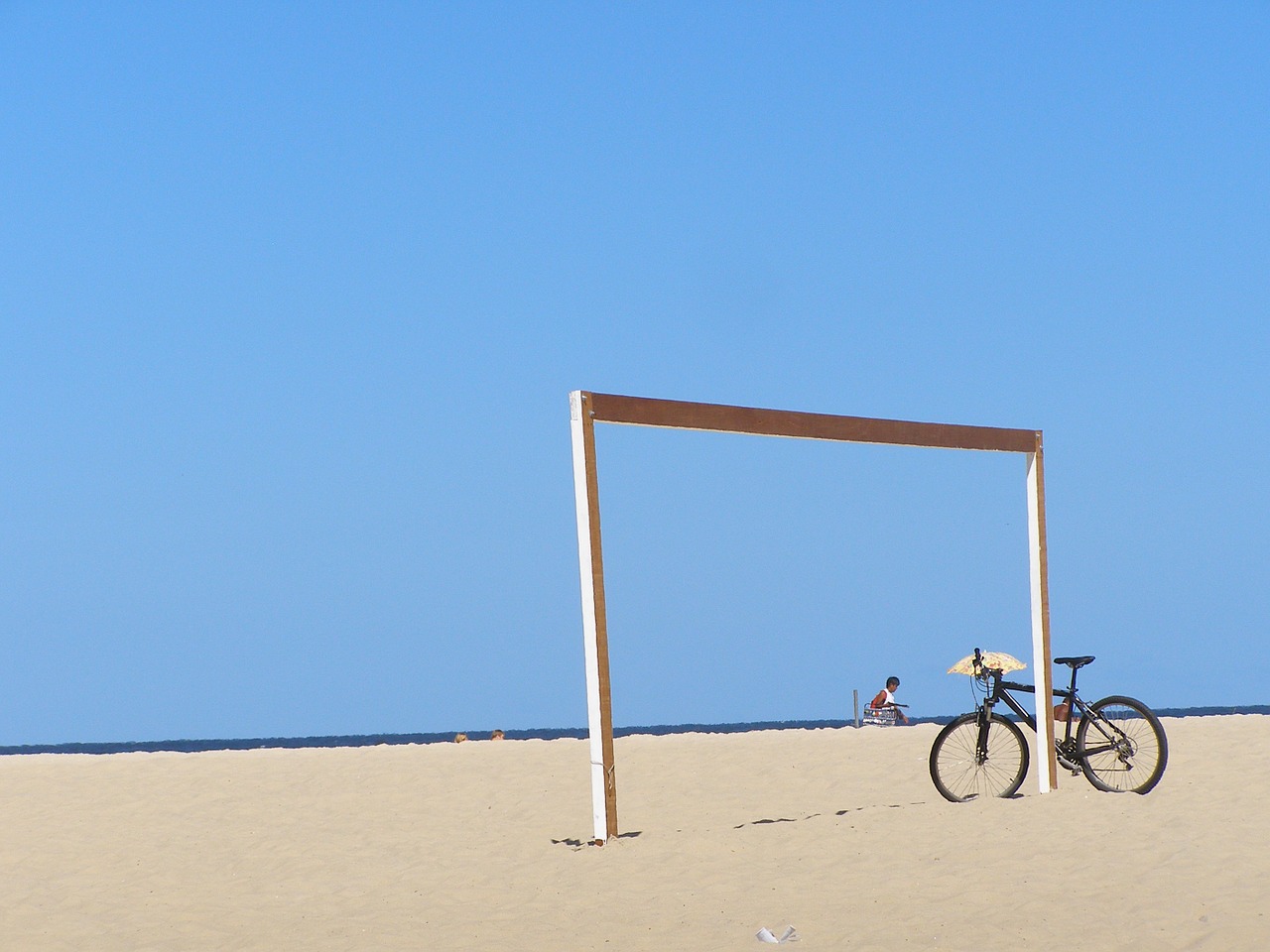 bike beach sand free photo