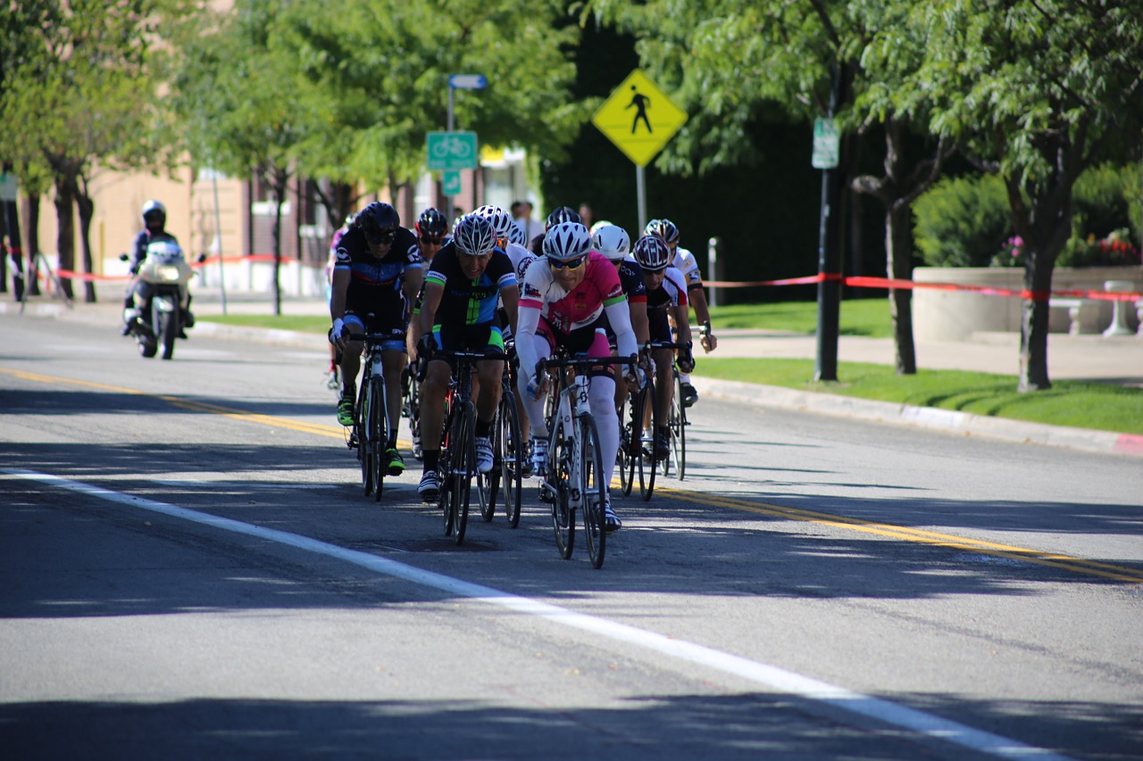 bike race bike group race free photo