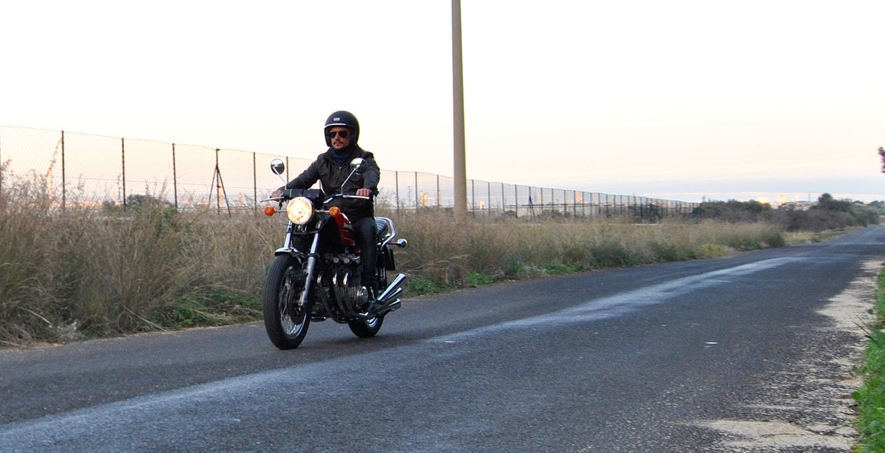 biker benelli 750 free photo
