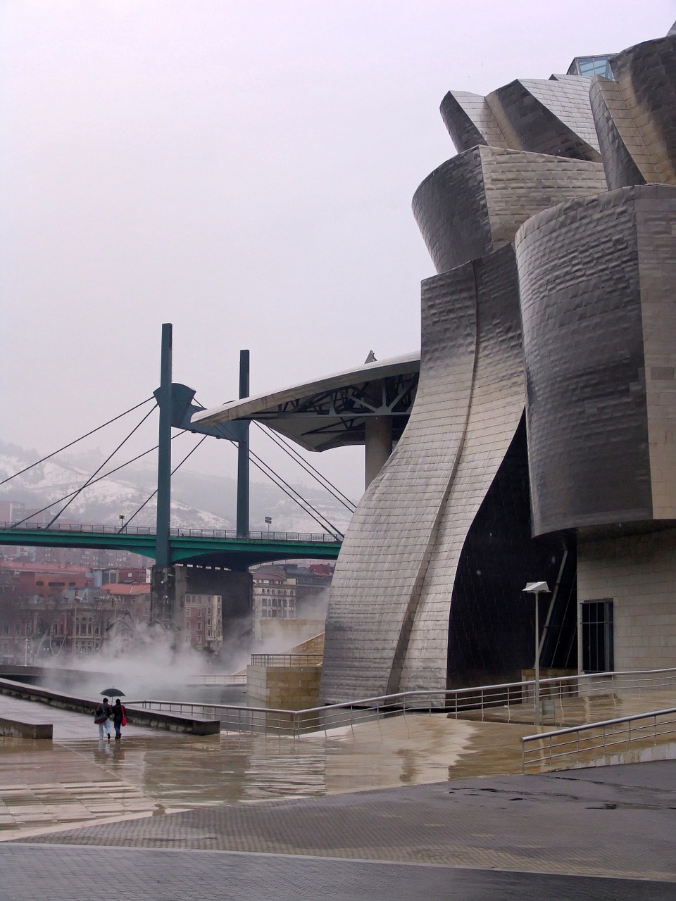 bilbao guggenheim museum free photo