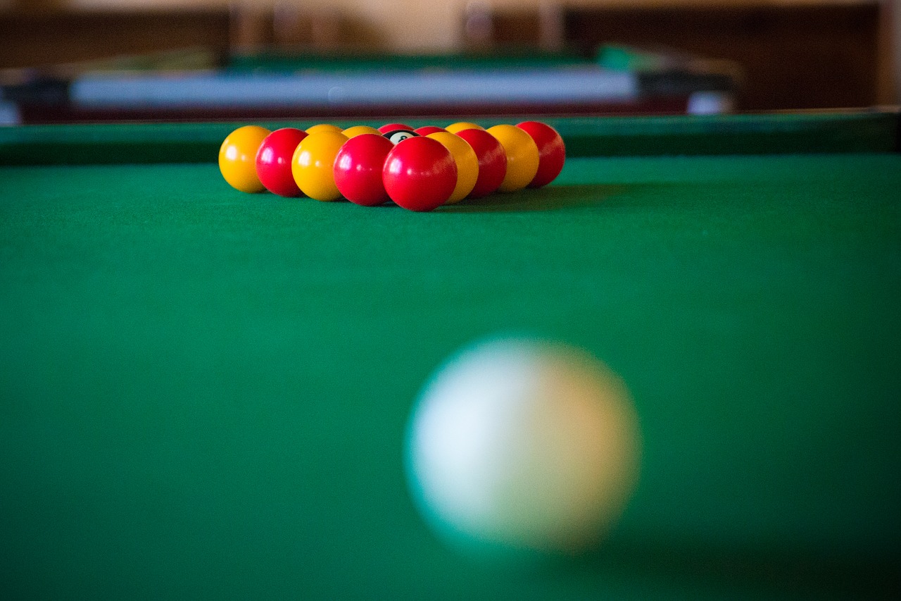 billiards bar green free photo