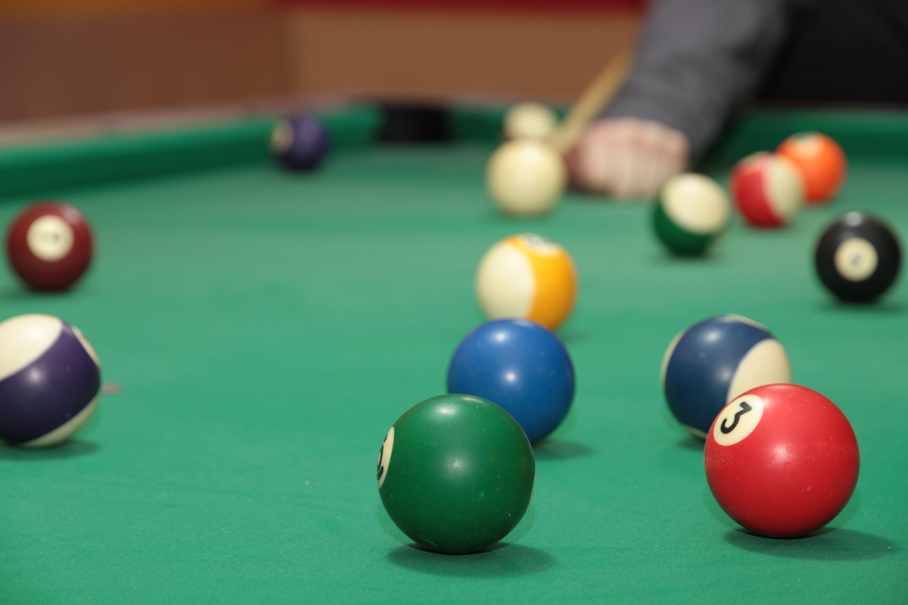 billiards billiard-ball game free photo