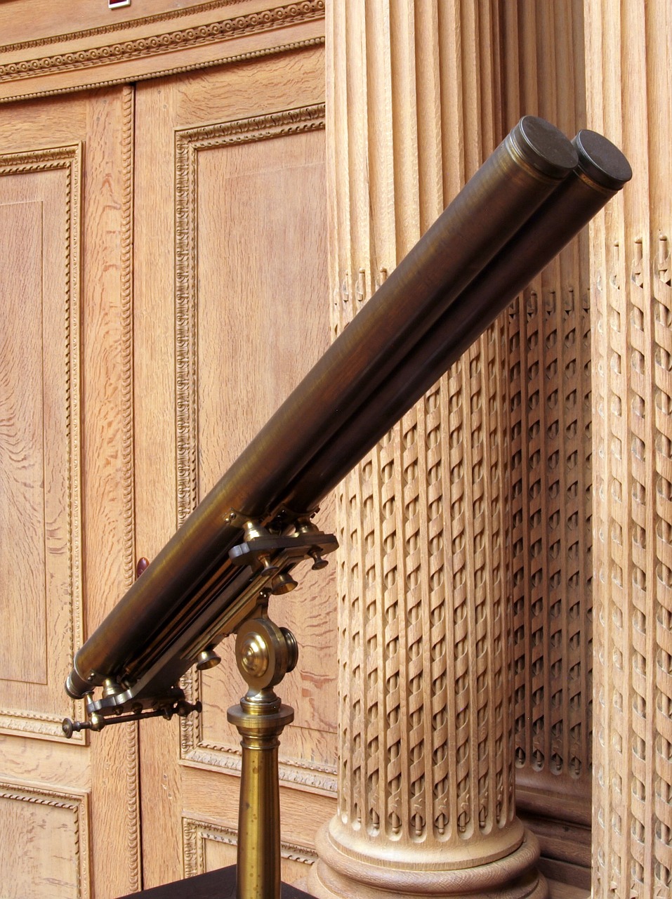 binocular telescope historic free photo
