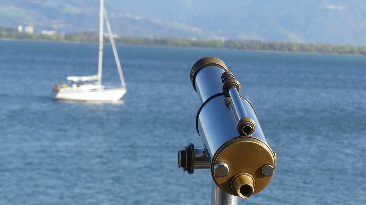 binoculars  water  view free photo