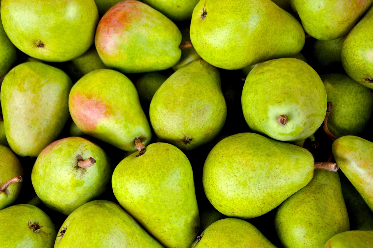 fruit pear pear basket free photo