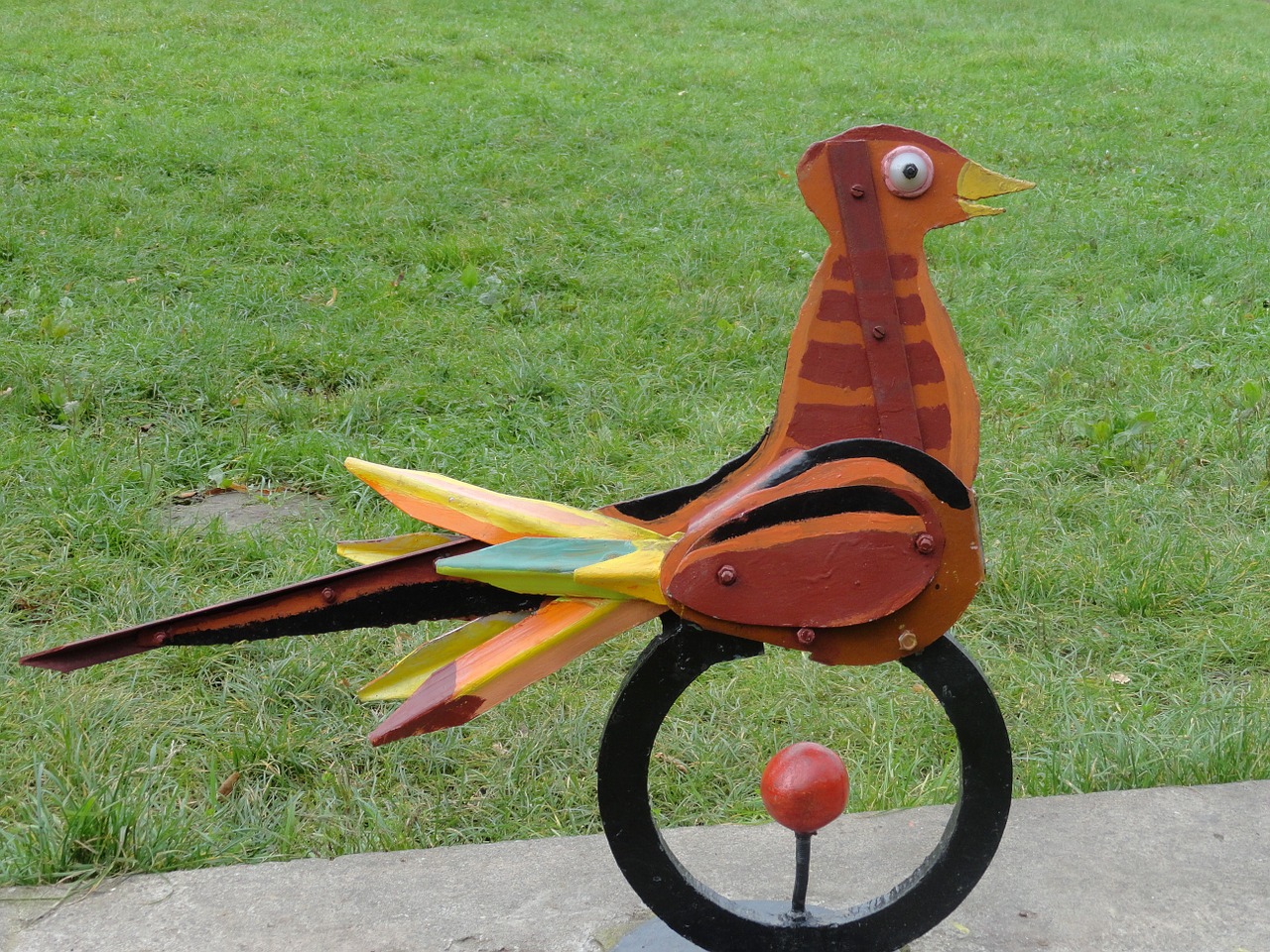 bird artificial wheel free photo