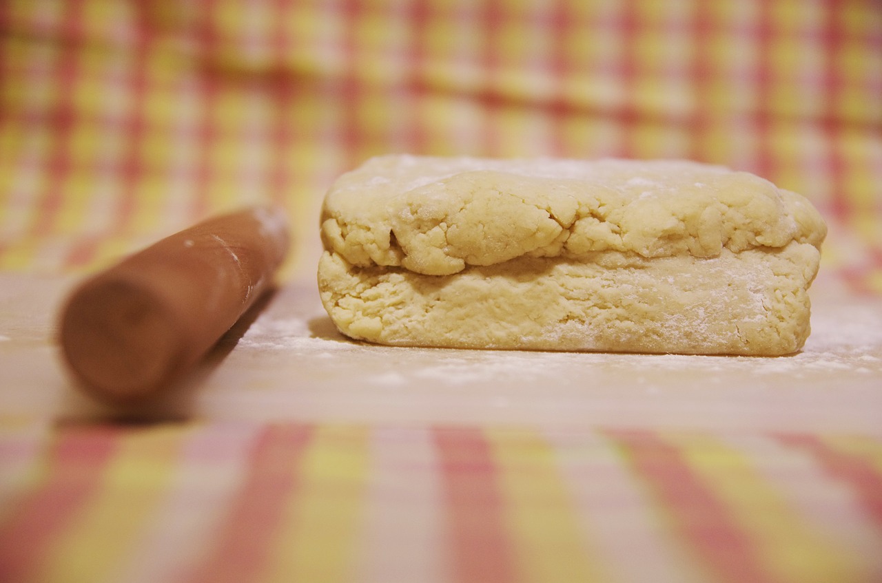 biscuit manufacture bread free photo