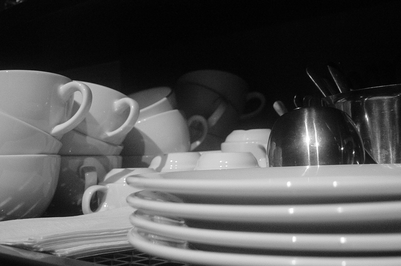 dishes plates cups free photo