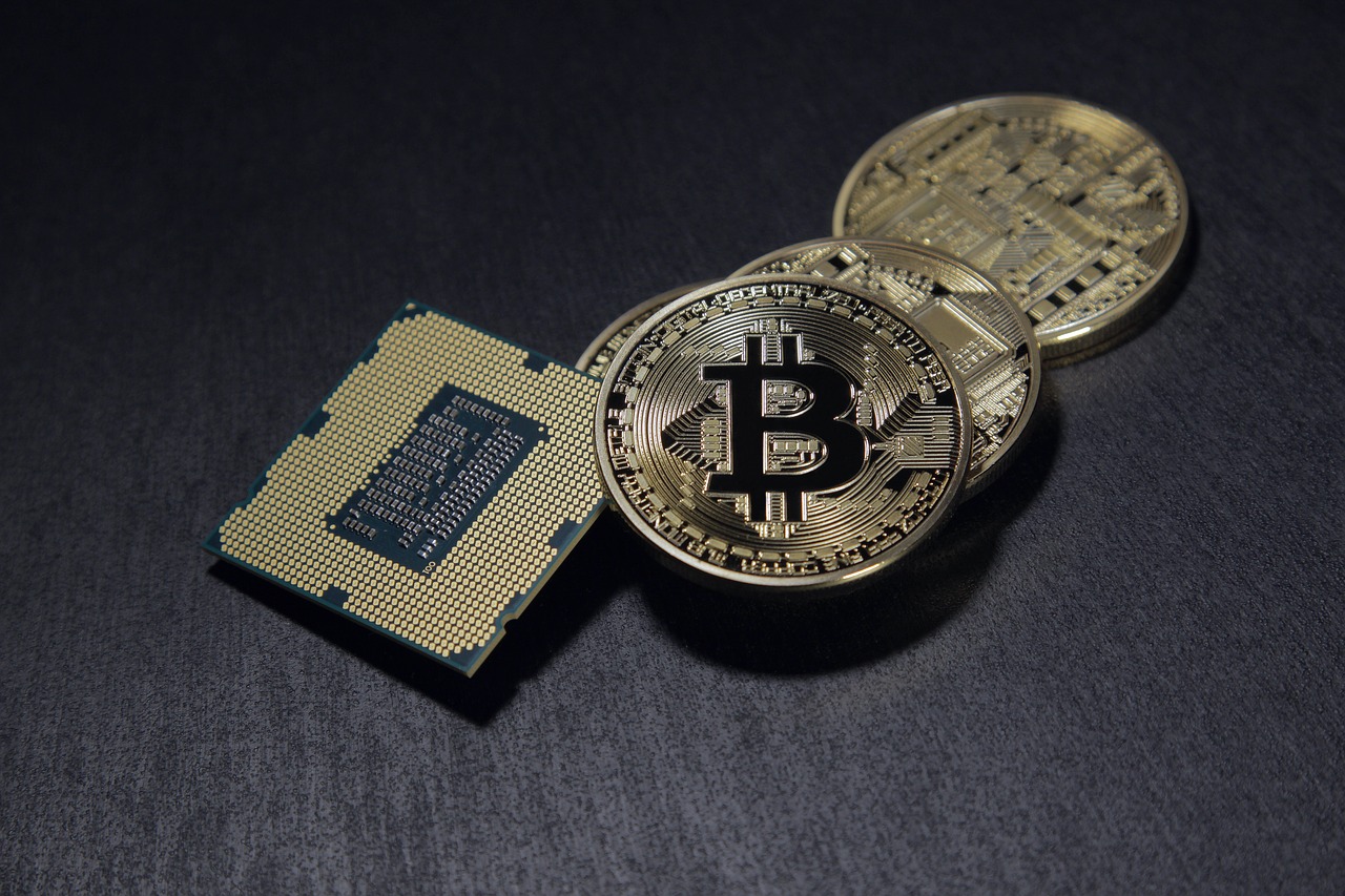 bitcoin currency crypto free photo