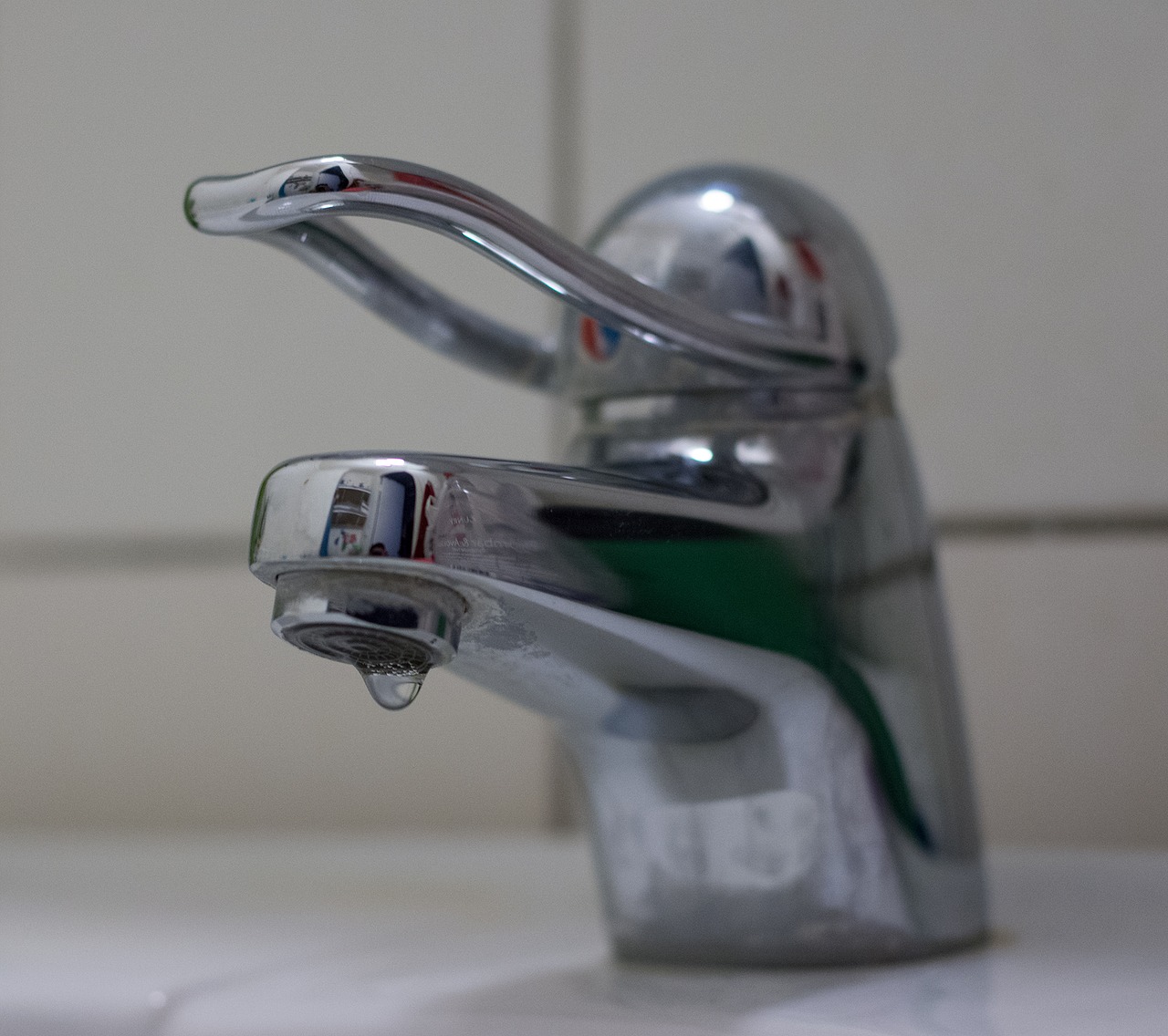 tap water bathroom faucet free photo