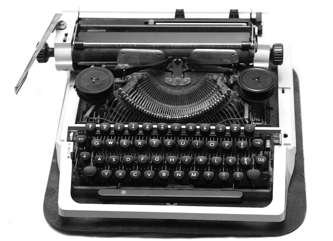 black typewriter old free photo