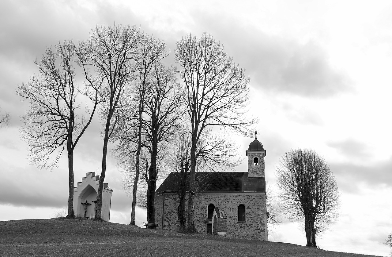 black and white  chapel  building free photo