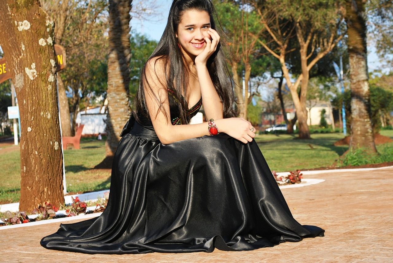 black dress smile prom dress free photo