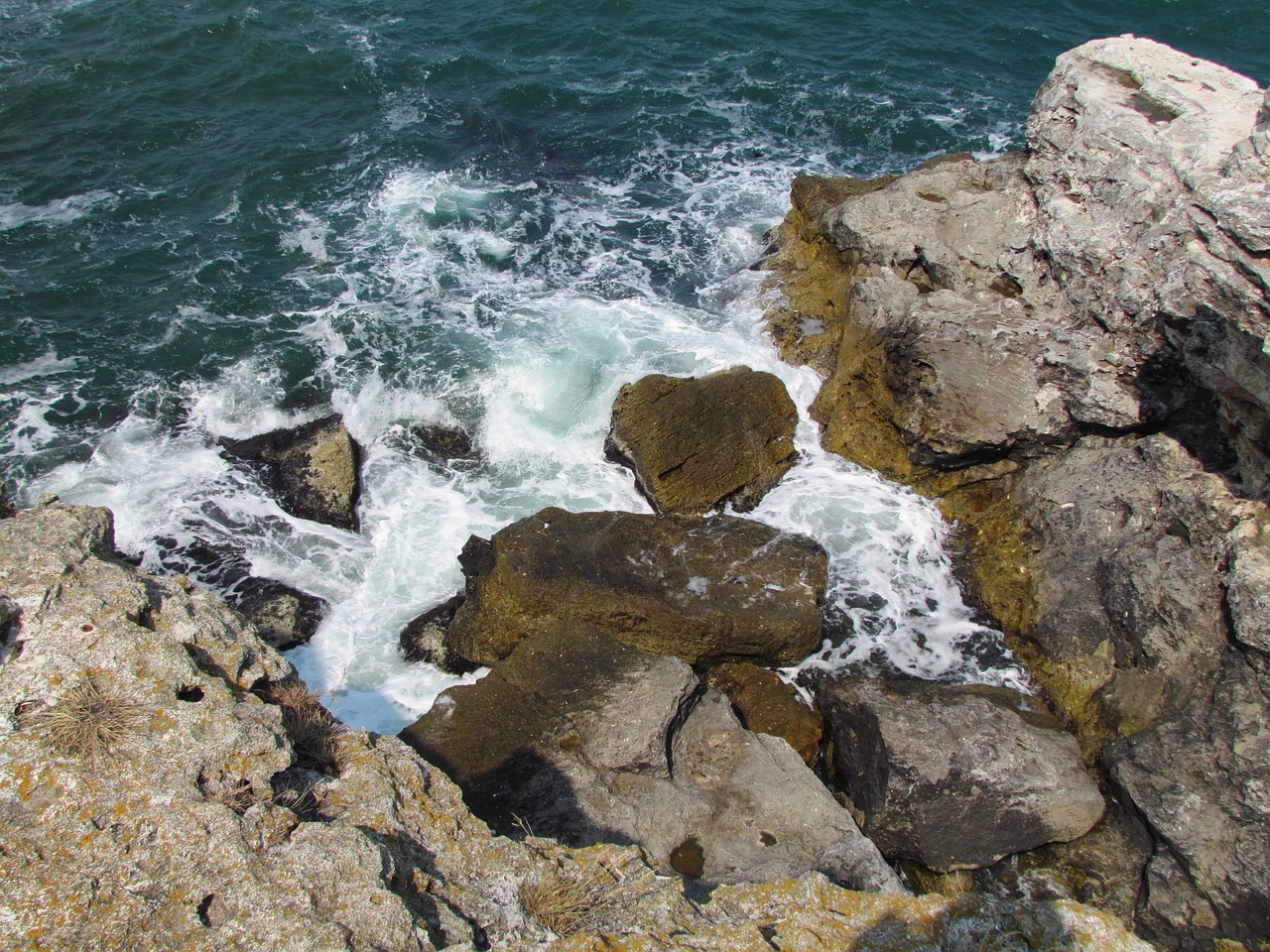 black sea rocks waves free photo