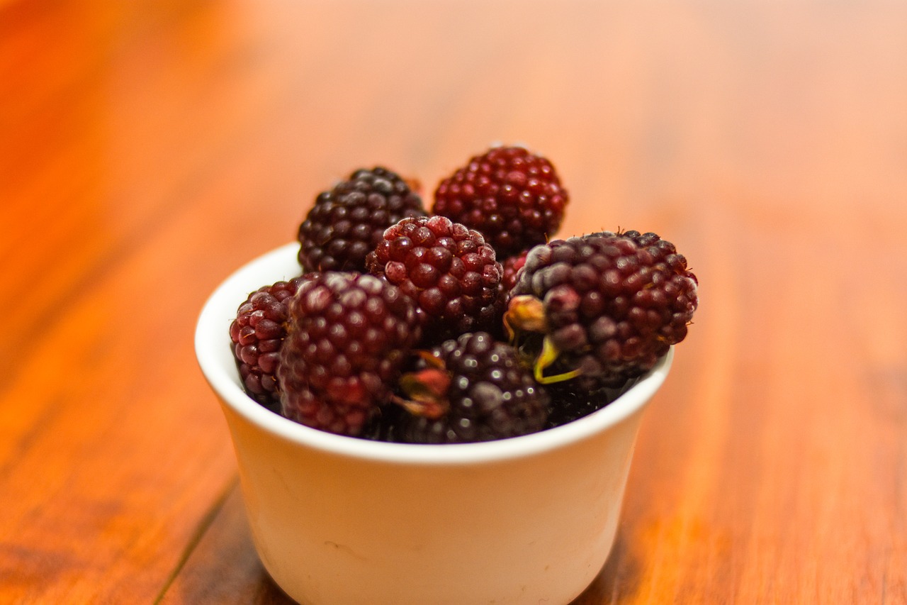 blackberries  fruit  food free photo