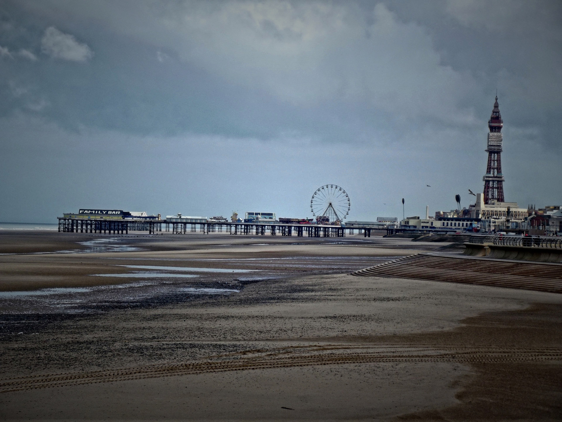 blackpool central pier free photo