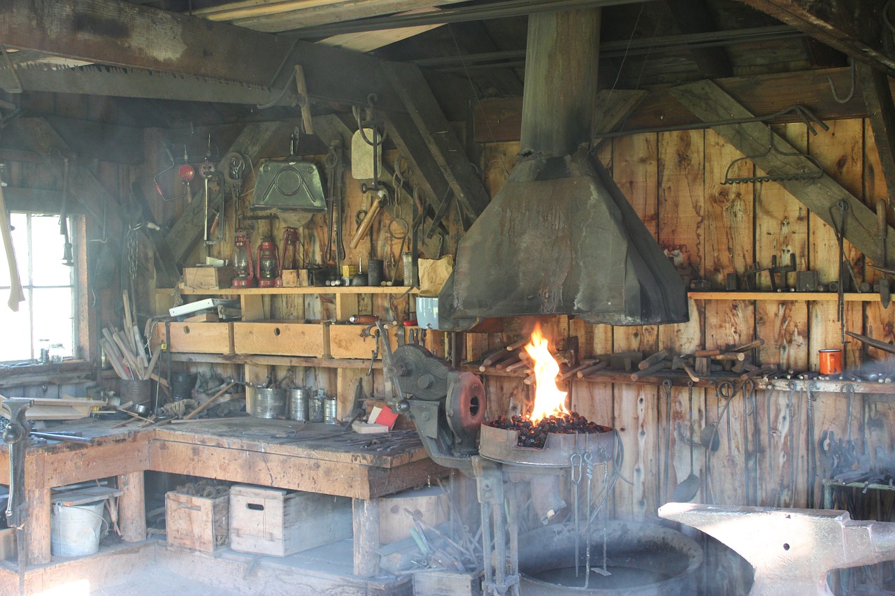blacksmith shop workshop free photo