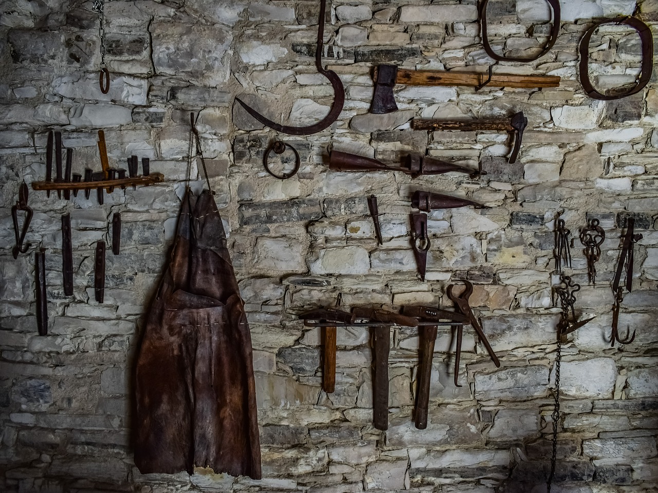 blacksmith's  tools  forge free photo