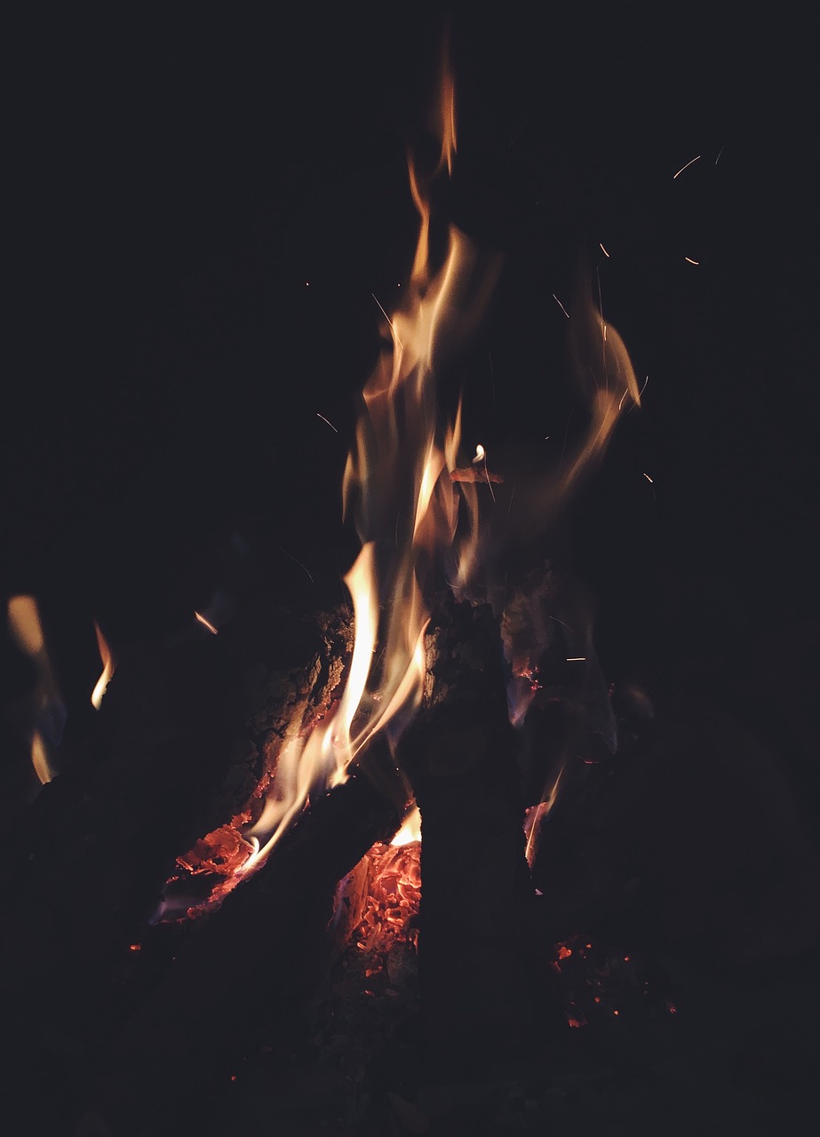 blaze bonfire burn free photo