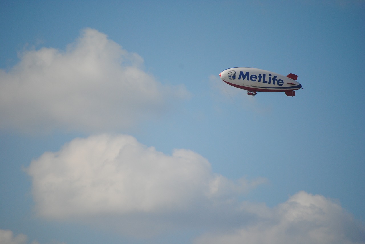 blimp clouds sky free photo