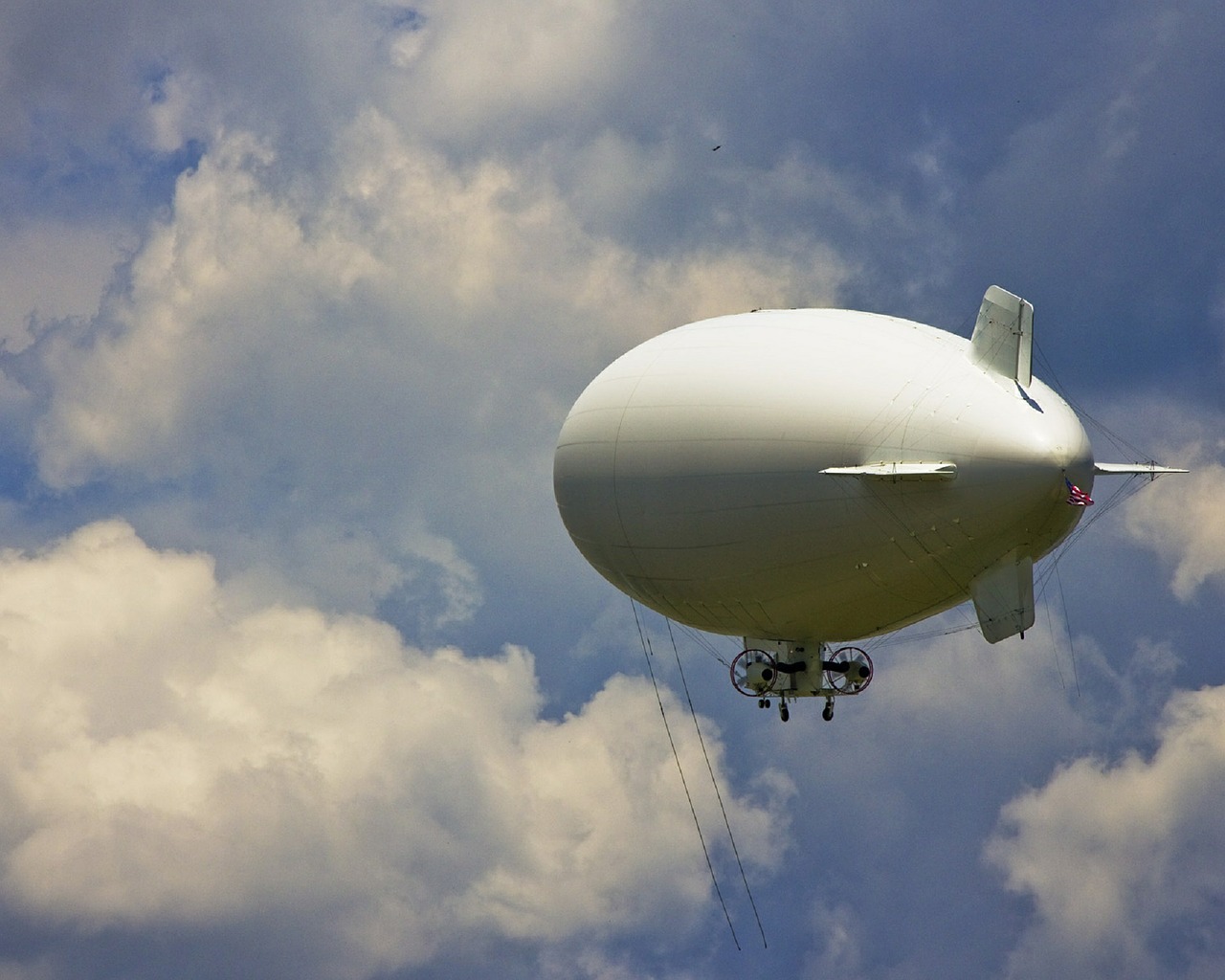 blimp clouds sky free photo