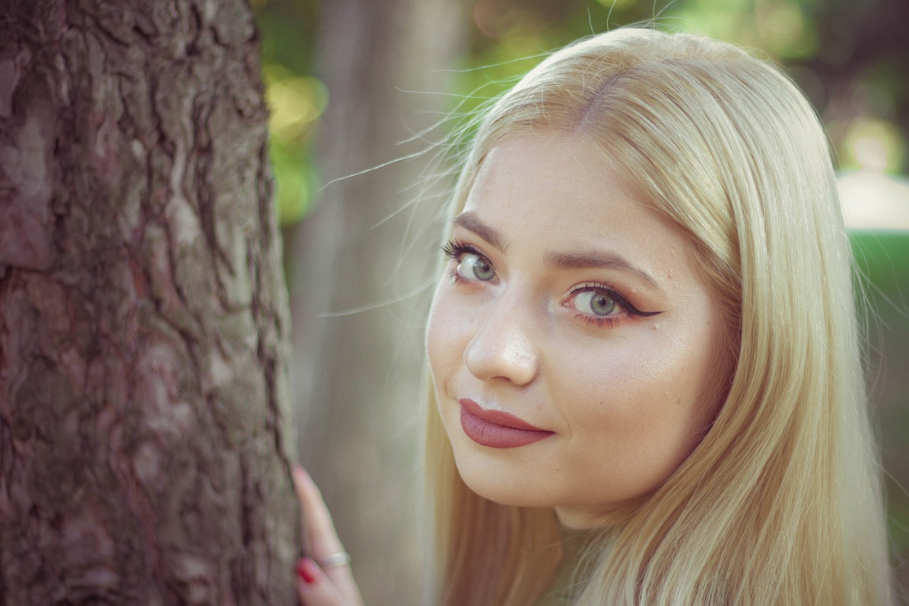 Blonde,beautiful,model,girl,blue eyes - free image from 