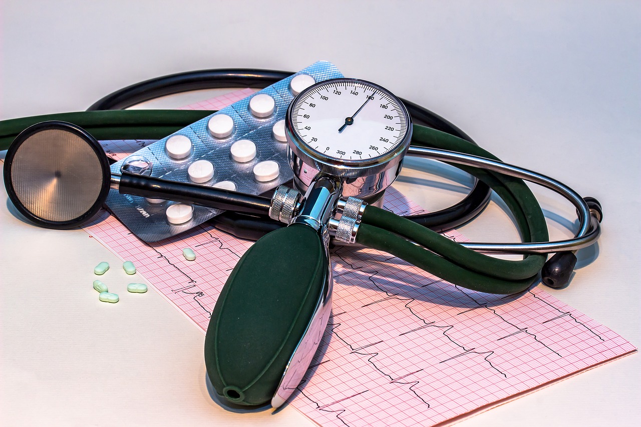 blood pressure monitor high blood pressure stethoscope free photo