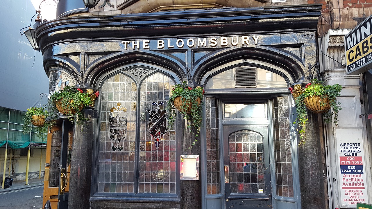 bloomsbury pub london london street free photo