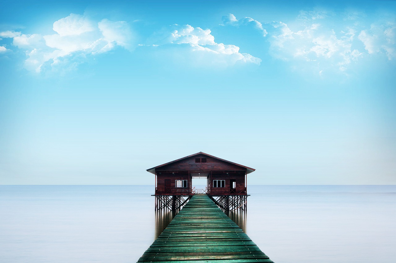 blue ocean house free photo