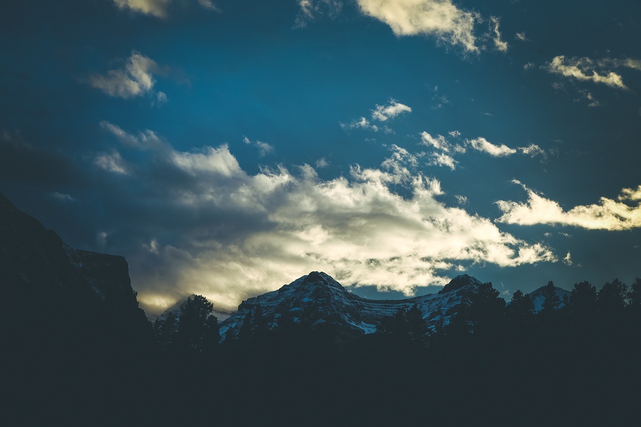 blue sky mountains free photo