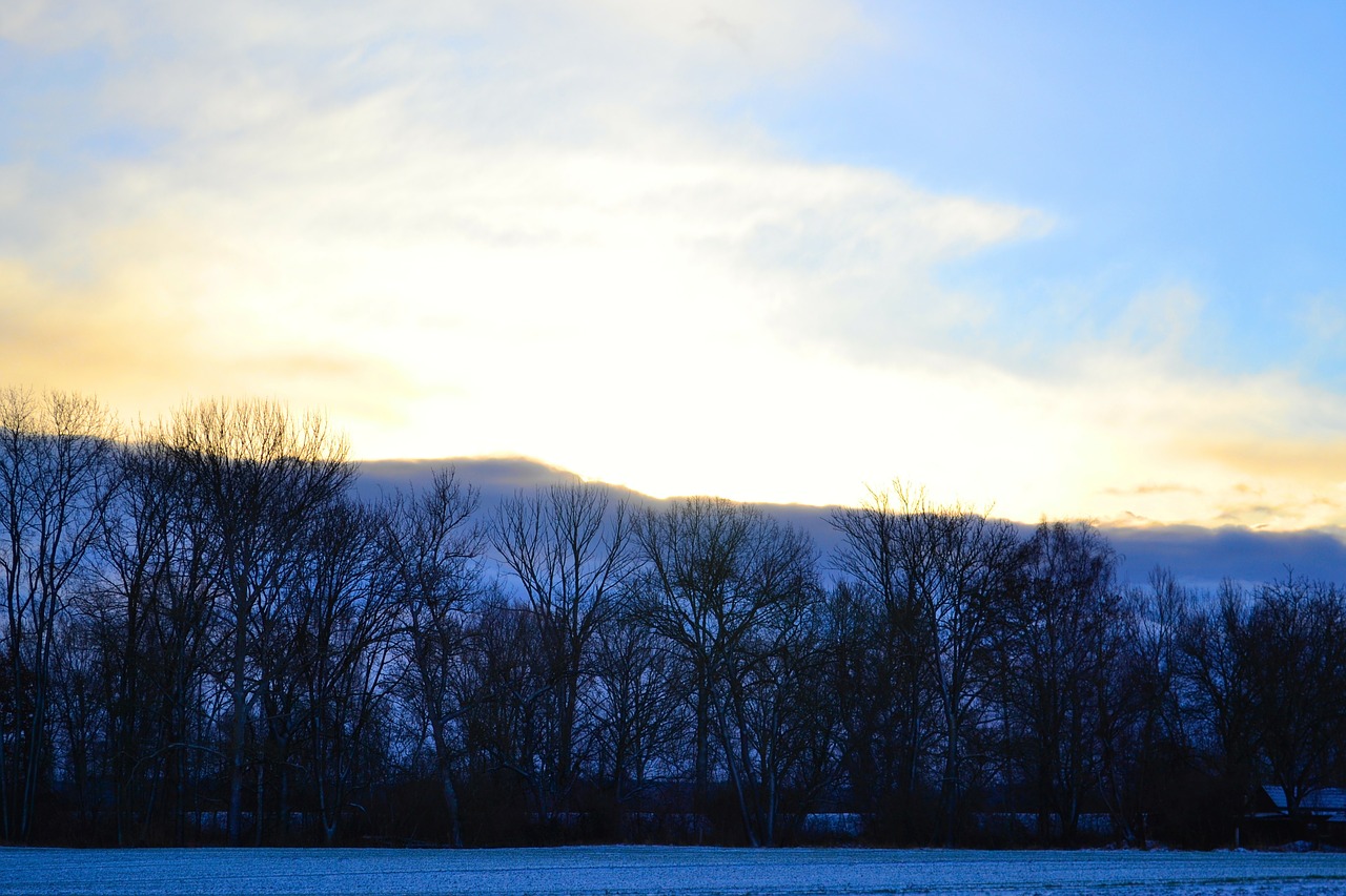 blue sunbeam dazzle free photo